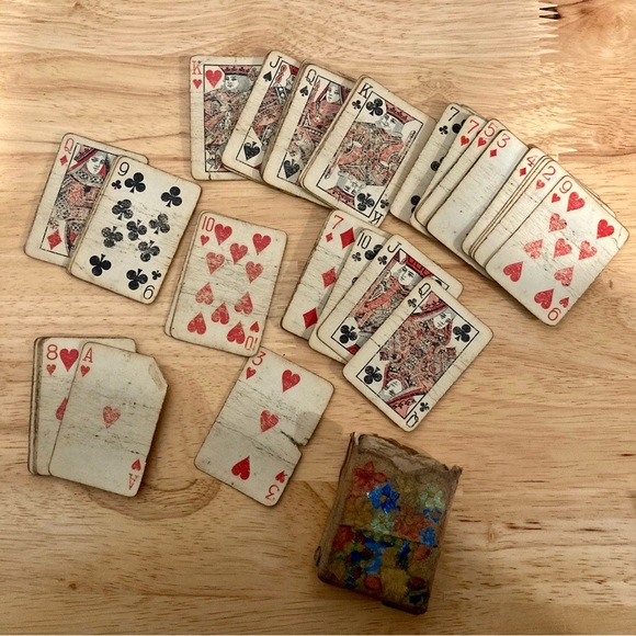 Vintage Mini Playing Card Set Game Folk Art Case - Picture 10 of 16